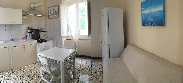 Panzió Marina Grande *